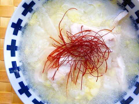 塩もみ白菜と鶏むね肉の中華風スープ